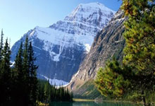 196体育：國足新歸化！來自24歲中葡混血邊衛伍小海！現效力MLS有意為國足效力！.